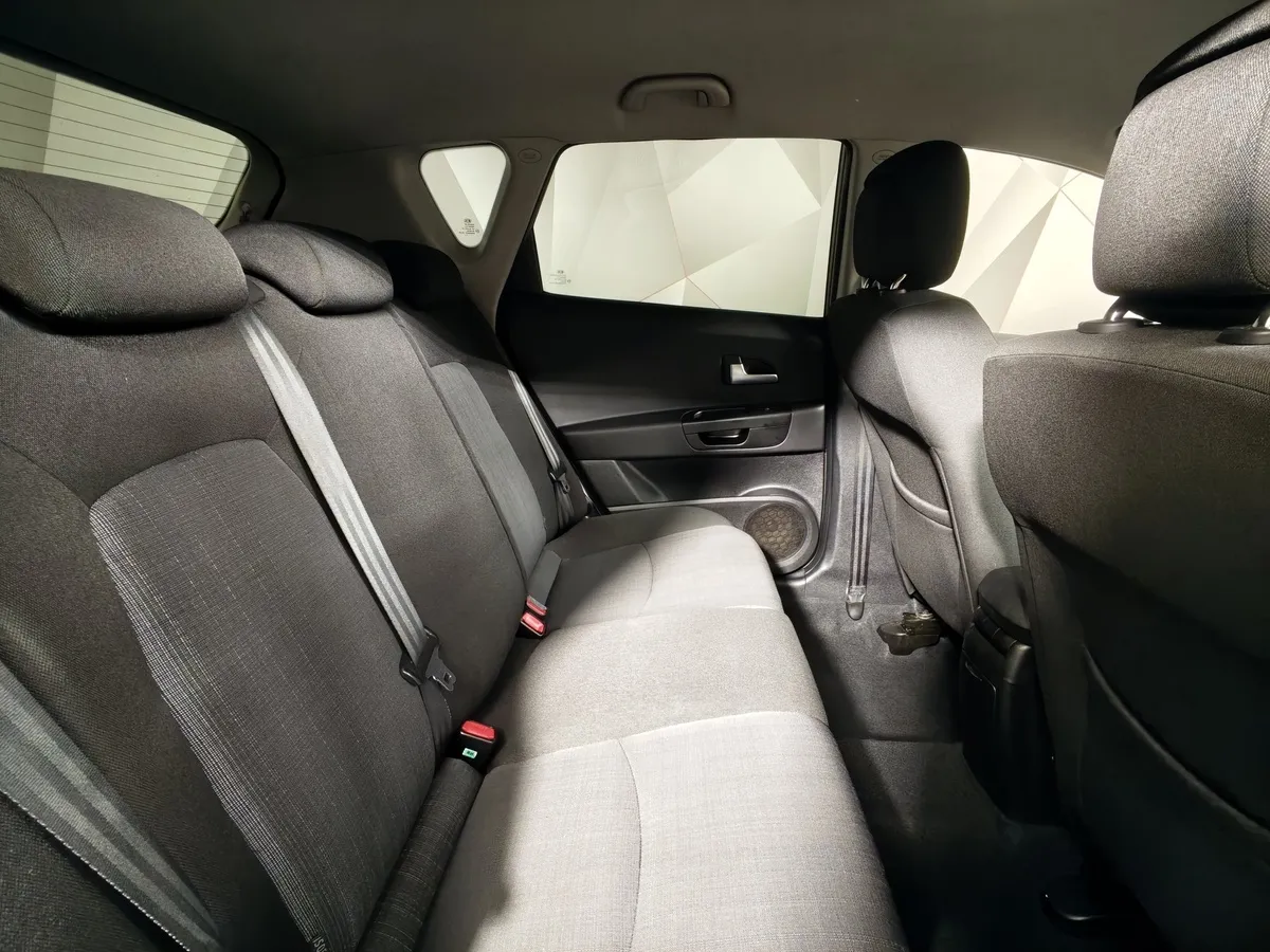 Kia Ceed 1.6 MT (129 л.с.) Comfort Серебристый в АВИЛОН. Слайд №14