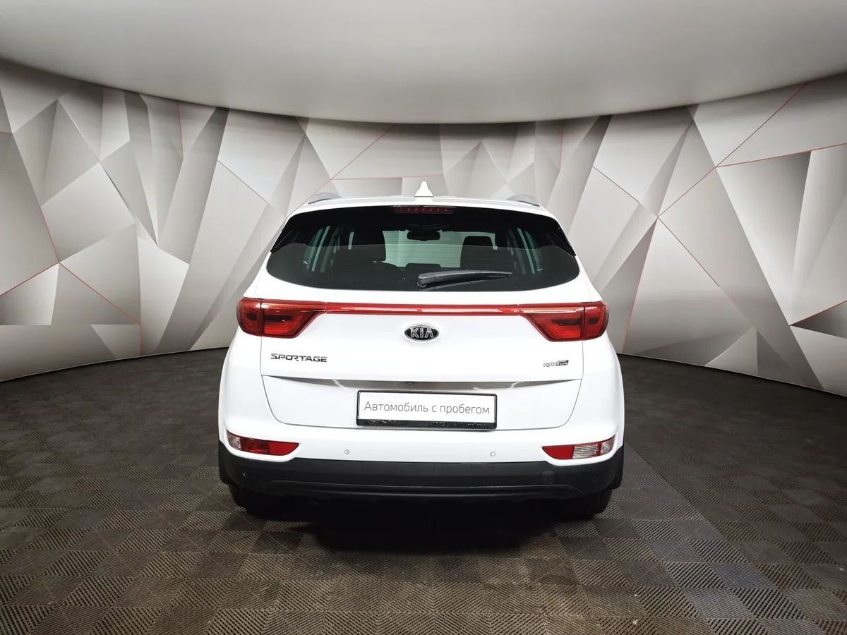 Kia Sportage 2.0 AT 4WD (150 л.с.) Luxe Белый в АВИЛОН. Слайд №8