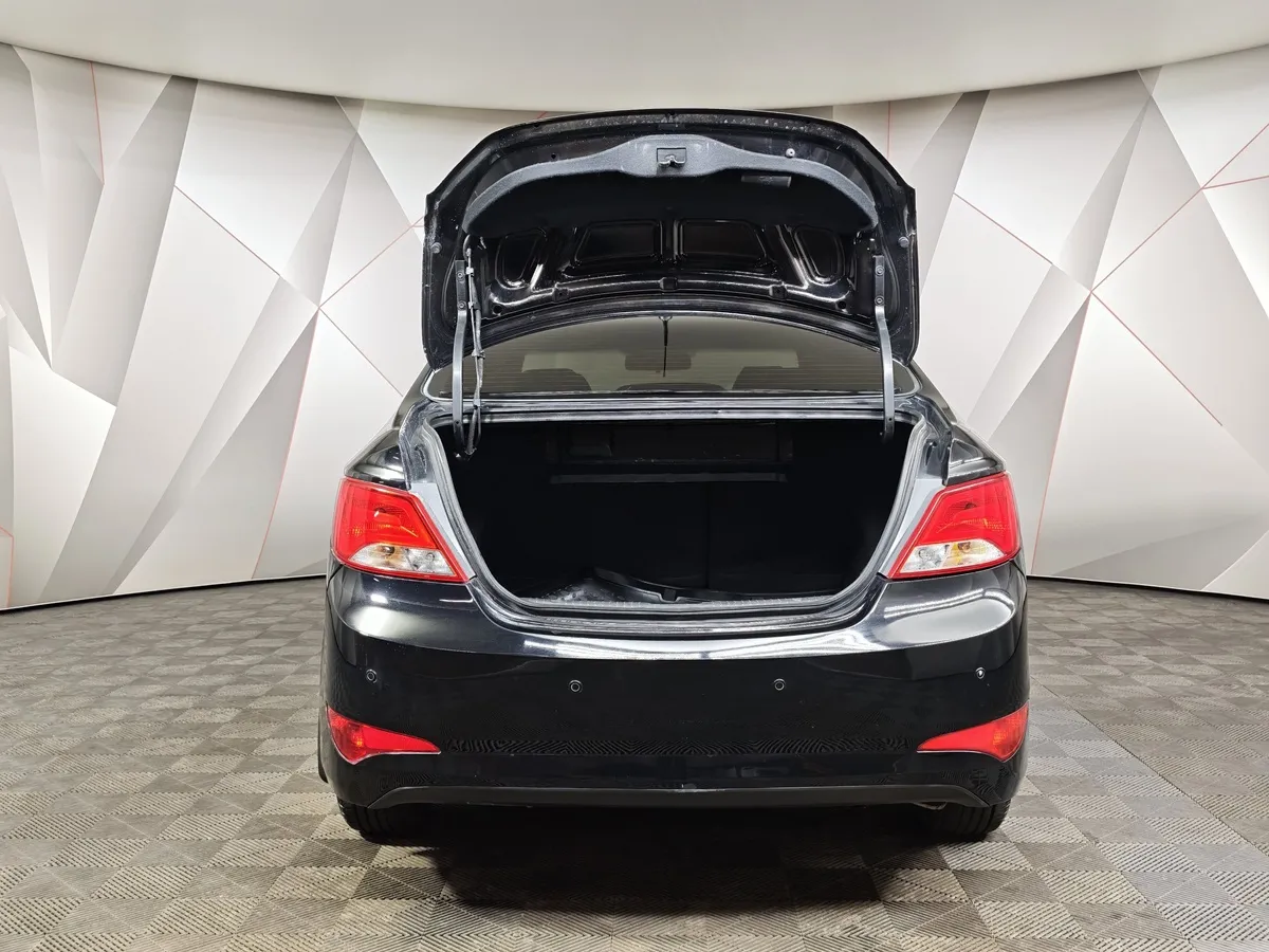 Hyundai Solaris 1.6 AT (123 л.с.) Comfort Черный в АВИЛОН. Слайд №12