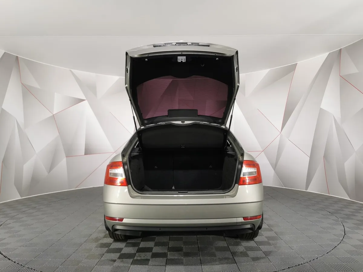 Skoda Octavia 1.6 MPI AT (110 л.с.) Бежевый в АВИЛОН. Слайд №11