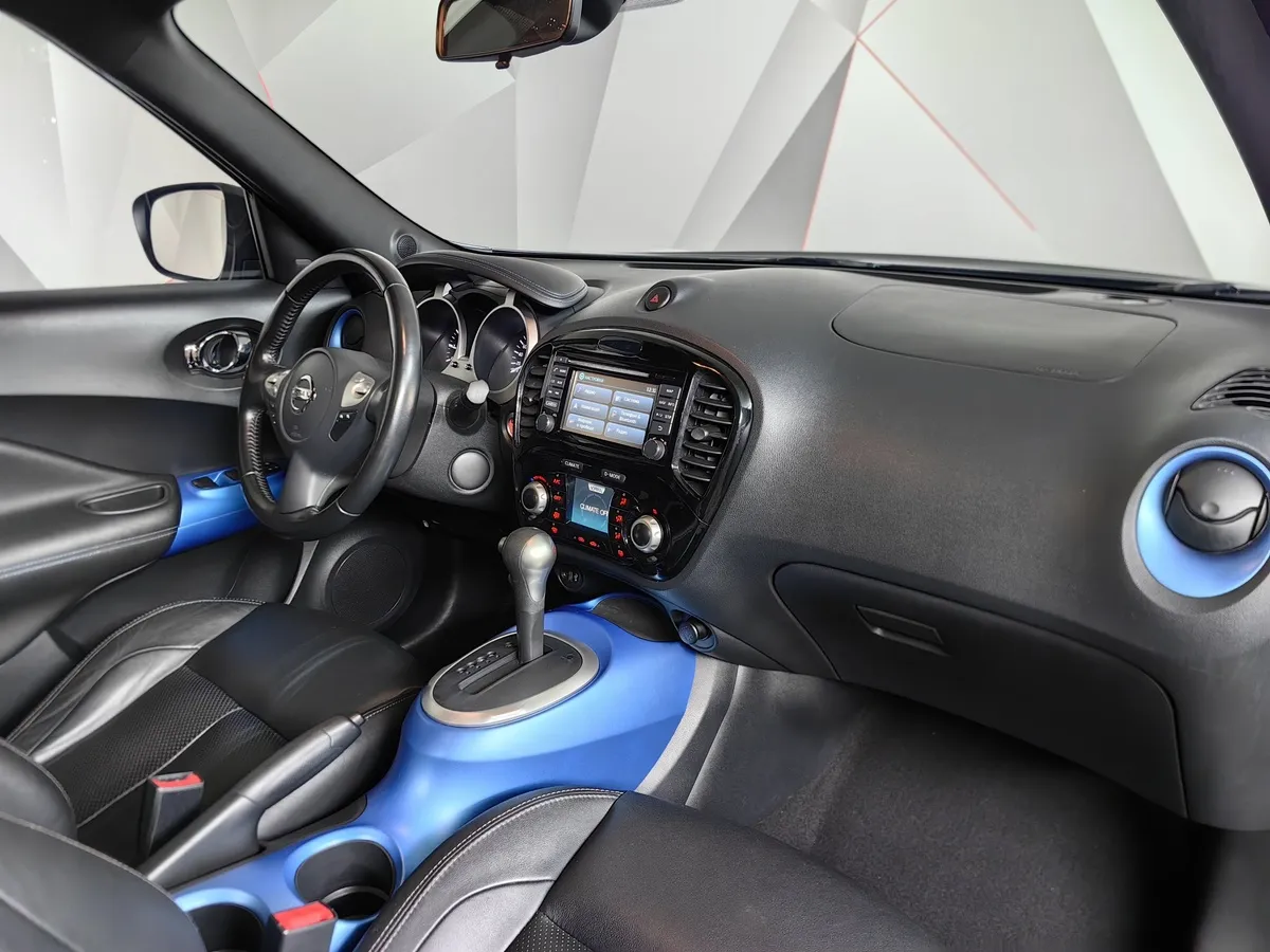 Nissan Juke 1.6 CVT (117 л.с.) Серый в АВИЛОН. Слайд №13