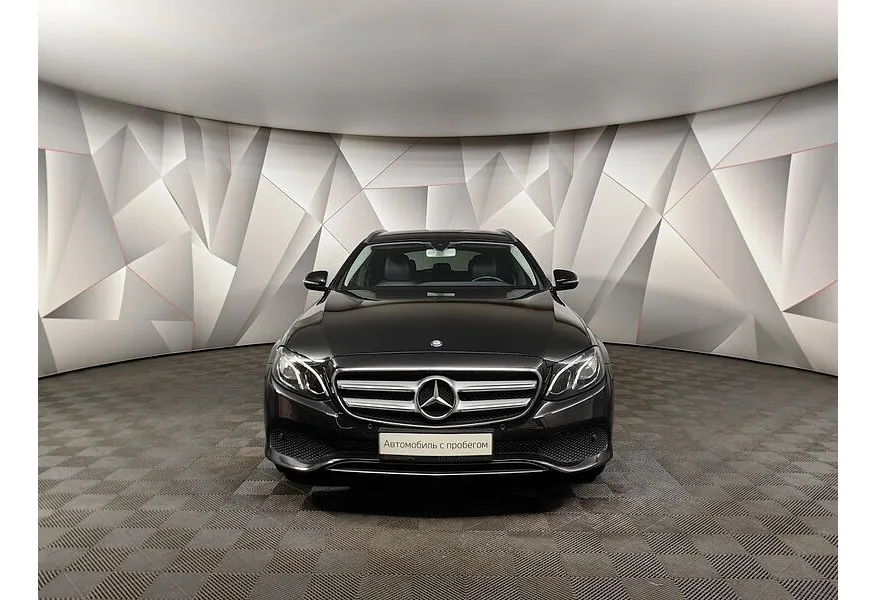 Mercedes-Benz E-Класс E 200 9G-TRONIC (184 л.с.) Business Черный в АВИЛОН. Слайд №4