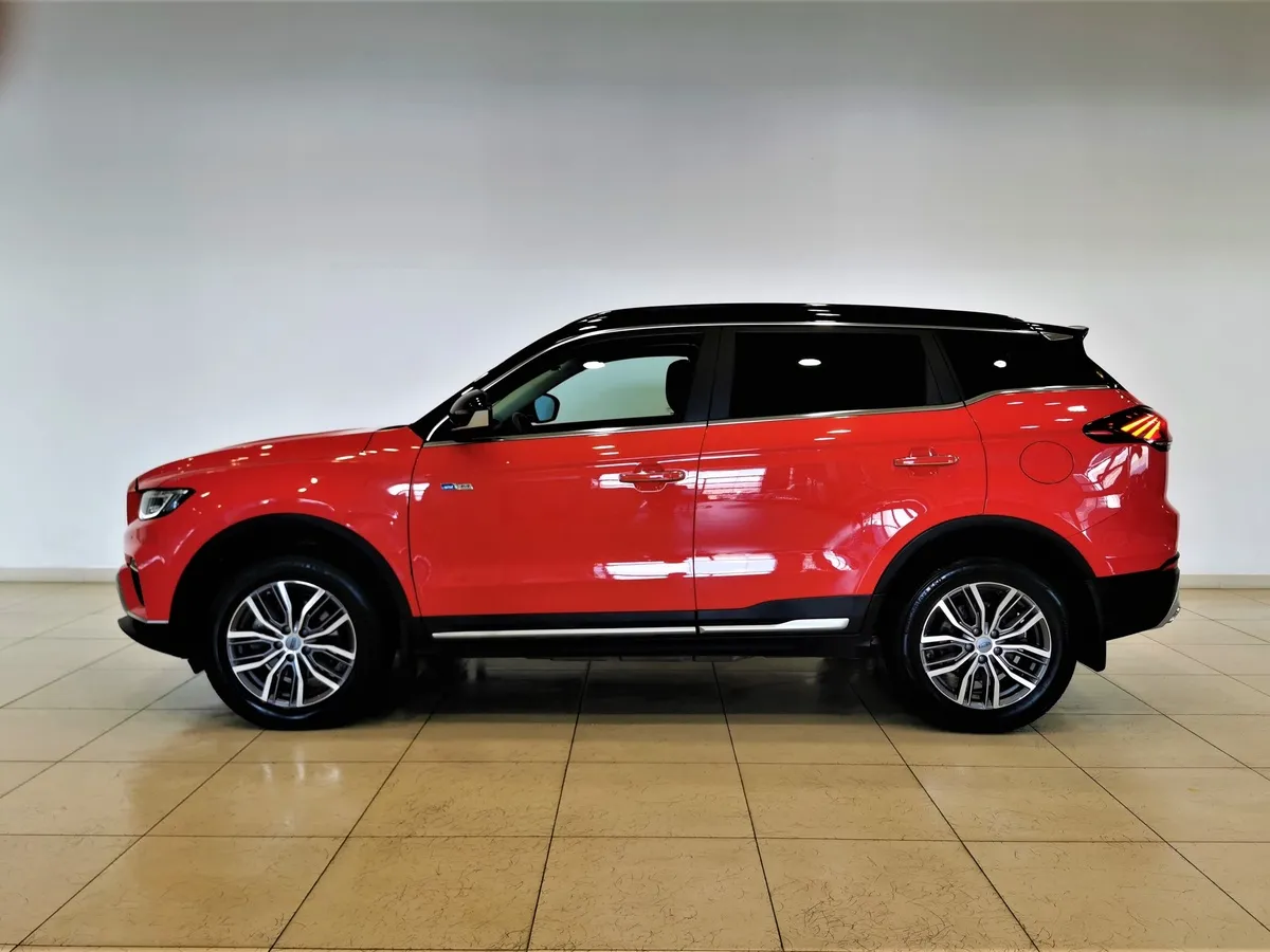 Geely Atlas Pro 1.5T 7DCT AWD (177 л.с.) Flagship Красный в АВИЛОН. Слайд №5