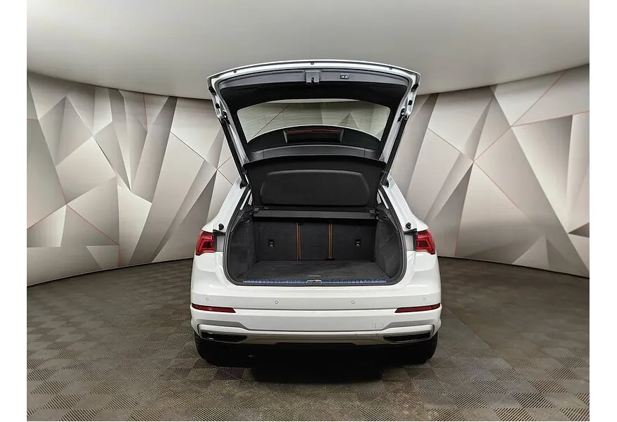 Audi Q3 2.0 TFSI S-tronic quattro (180 л.с.) Design Белый в АВИЛОН. Слайд №12