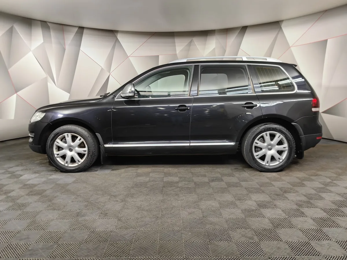 Volkswagen Touareg 4.2 Tiptronic (310 л.с.) Черный в АВИЛОН. Слайд №5