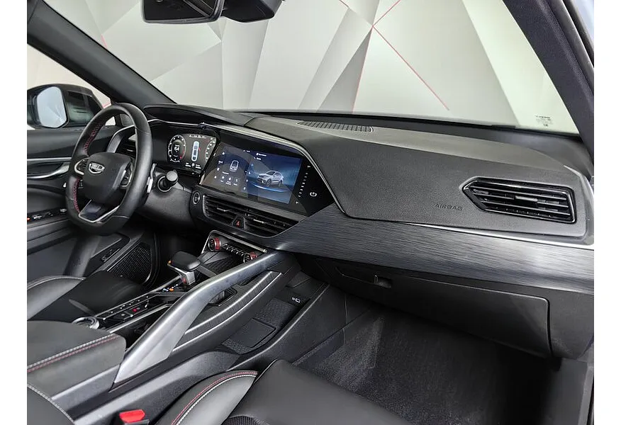 Geely Tugella 2.0 AT AWD (238 л.с.) Flagship Sport Серый в АВИЛОН. Слайд №12