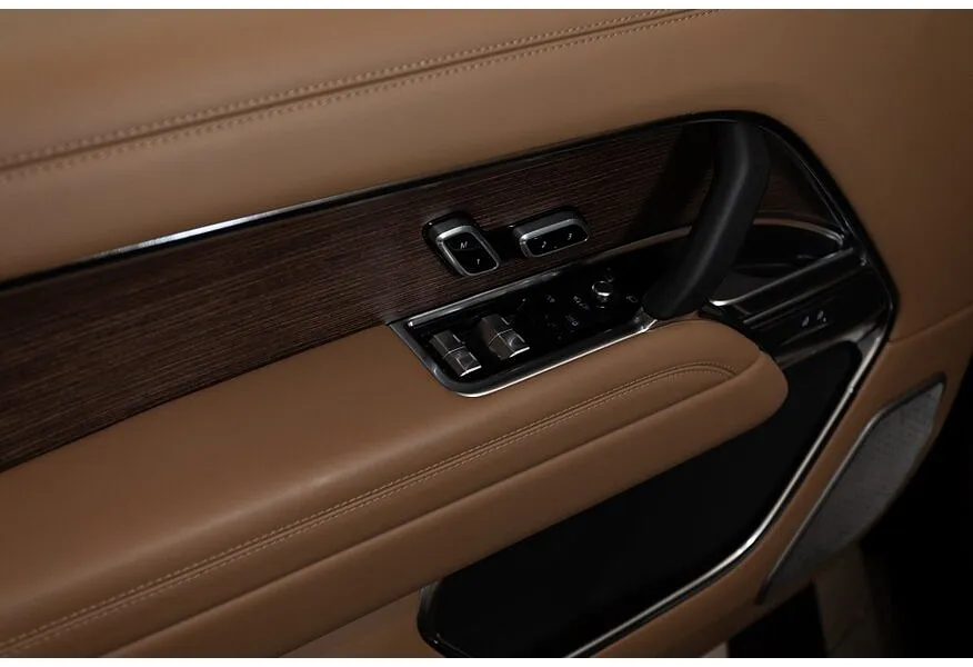 Land Rover Range Rover 4.4 P530 V8 LWB AT AWD (530 л.с.) Autobiography Черный в АВИЛОН. Слайд №21