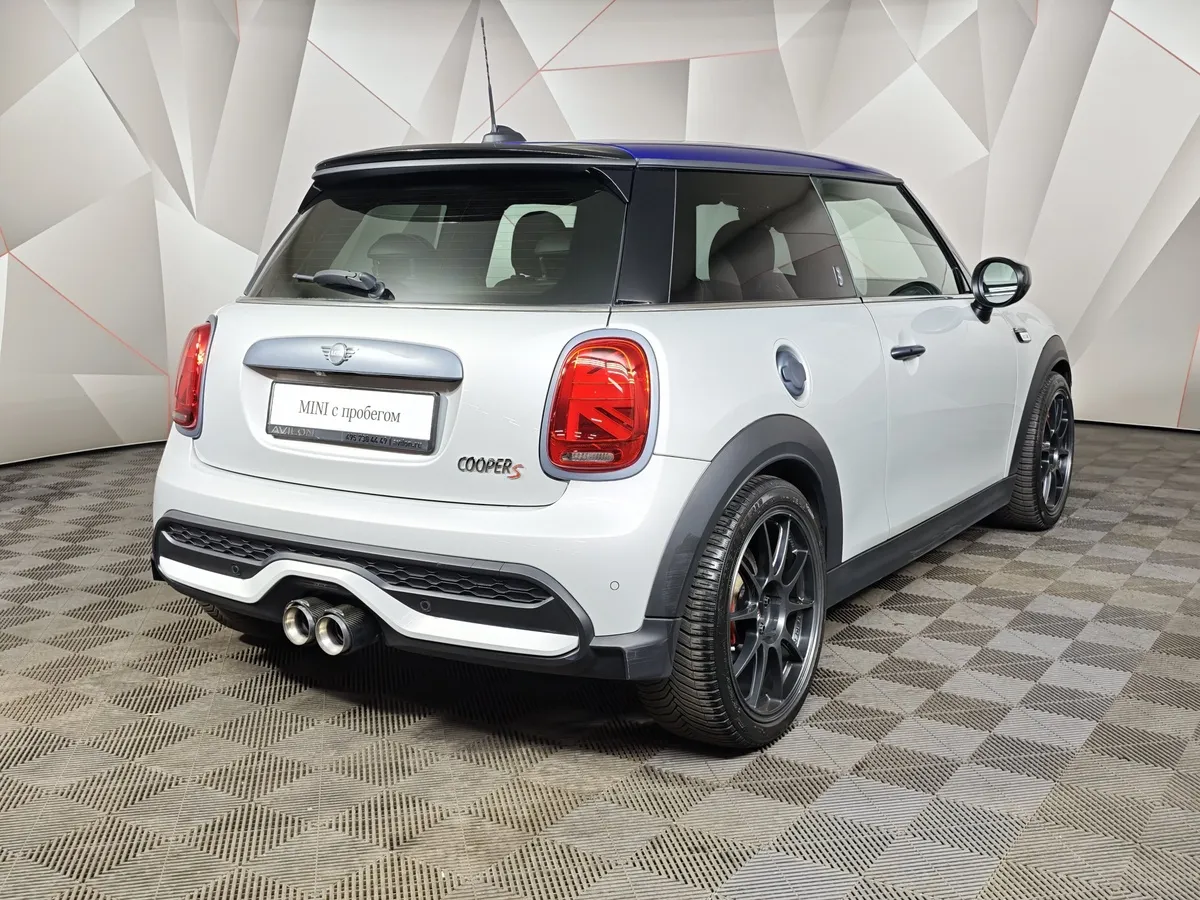 MINI 3 двери Cooper S 2.0 AT (192 л.с.) Серый в АВИЛОН. Слайд №2