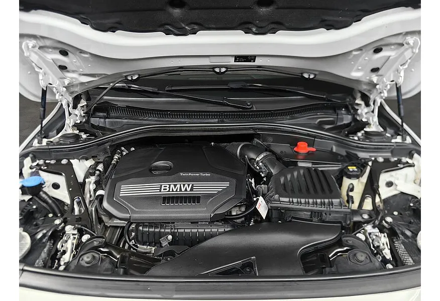 BMW 2 серия Gran Coupe 218i (140 л.с.) M Sport Pro Белый в АВИЛОН. Слайд №10