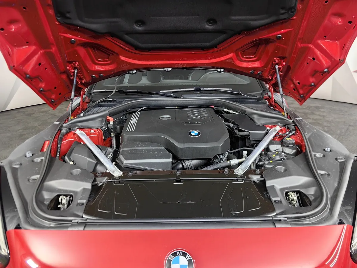 BMW Z4 sDrive20i (197 л.с.) Красный в АВИЛОН. Слайд №10