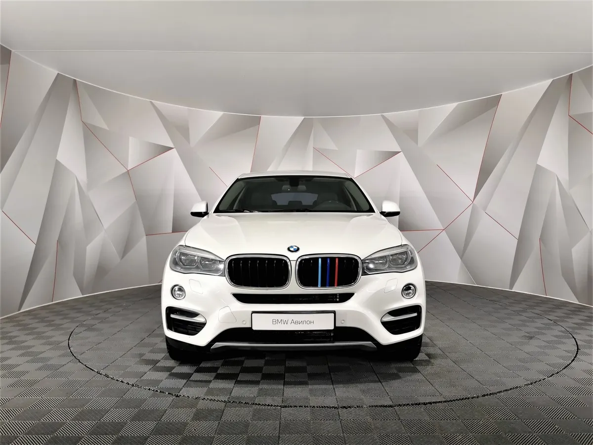 BMW X6 xDrive35i Steptronic (306 л.с.) Белый в АВИЛОН. Слайд №3