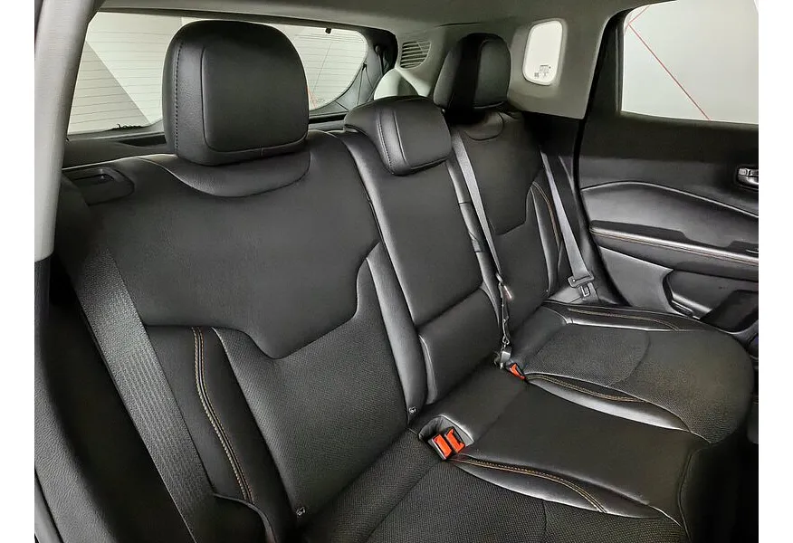 АВИЛОН - Jeep Compass 2.4 4x4 AT (150 л.с.) Limited Черный - slide 15