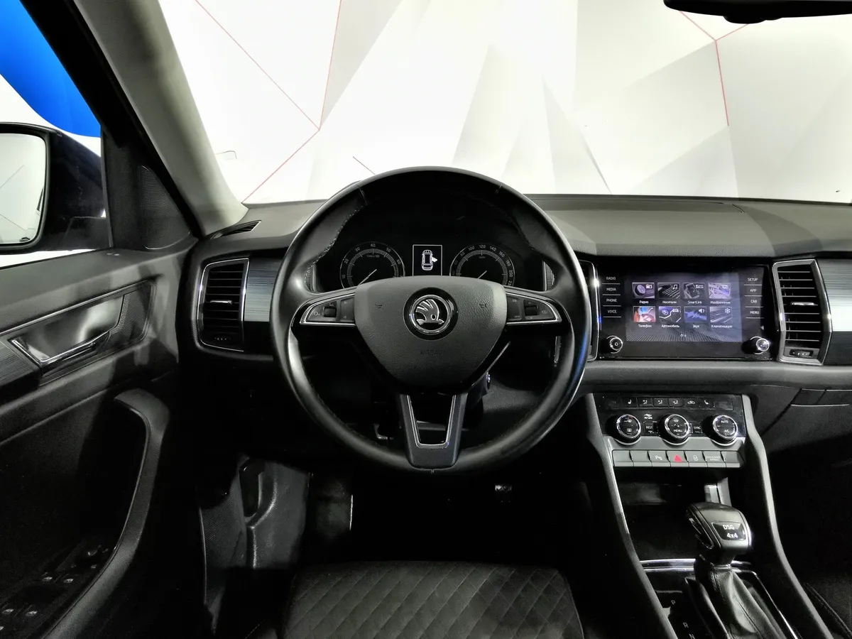 Skoda Kodiaq 2.0 TSI DSG 4X4 (180 л.с.) Синий в АВИЛОН. Слайд №19