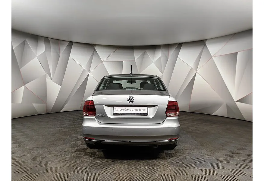 Volkswagen Polo 1.6 MPI AT (110 л.с.) Drive Серебристый в АВИЛОН. Слайд №8
