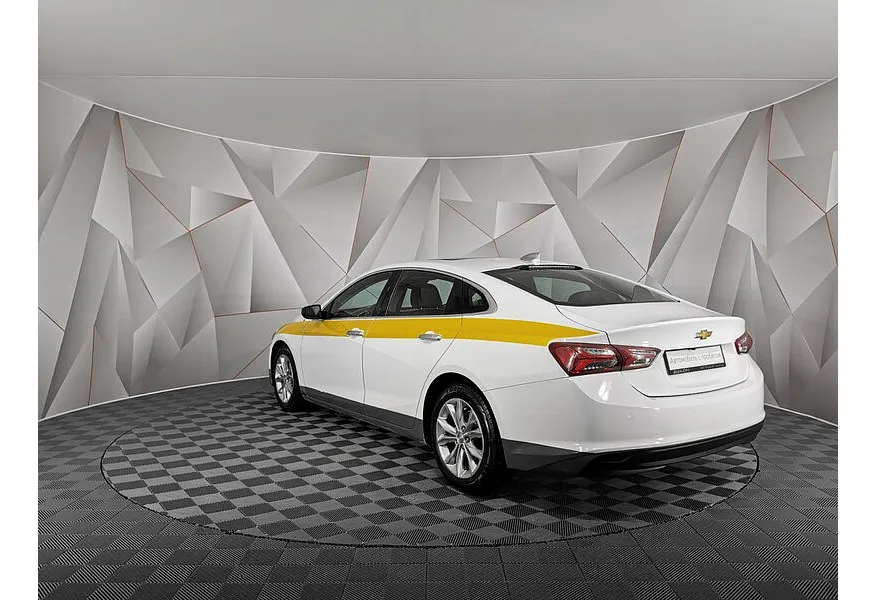 Chevrolet Malibu 1.5T CVT 2WD (163 л.с.) Белый в АВИЛОН. Слайд №4 Chevrolet Malibu 1.5T CVT 2WD (163 л.с.) Белый в АВИЛОН. Слайд №4