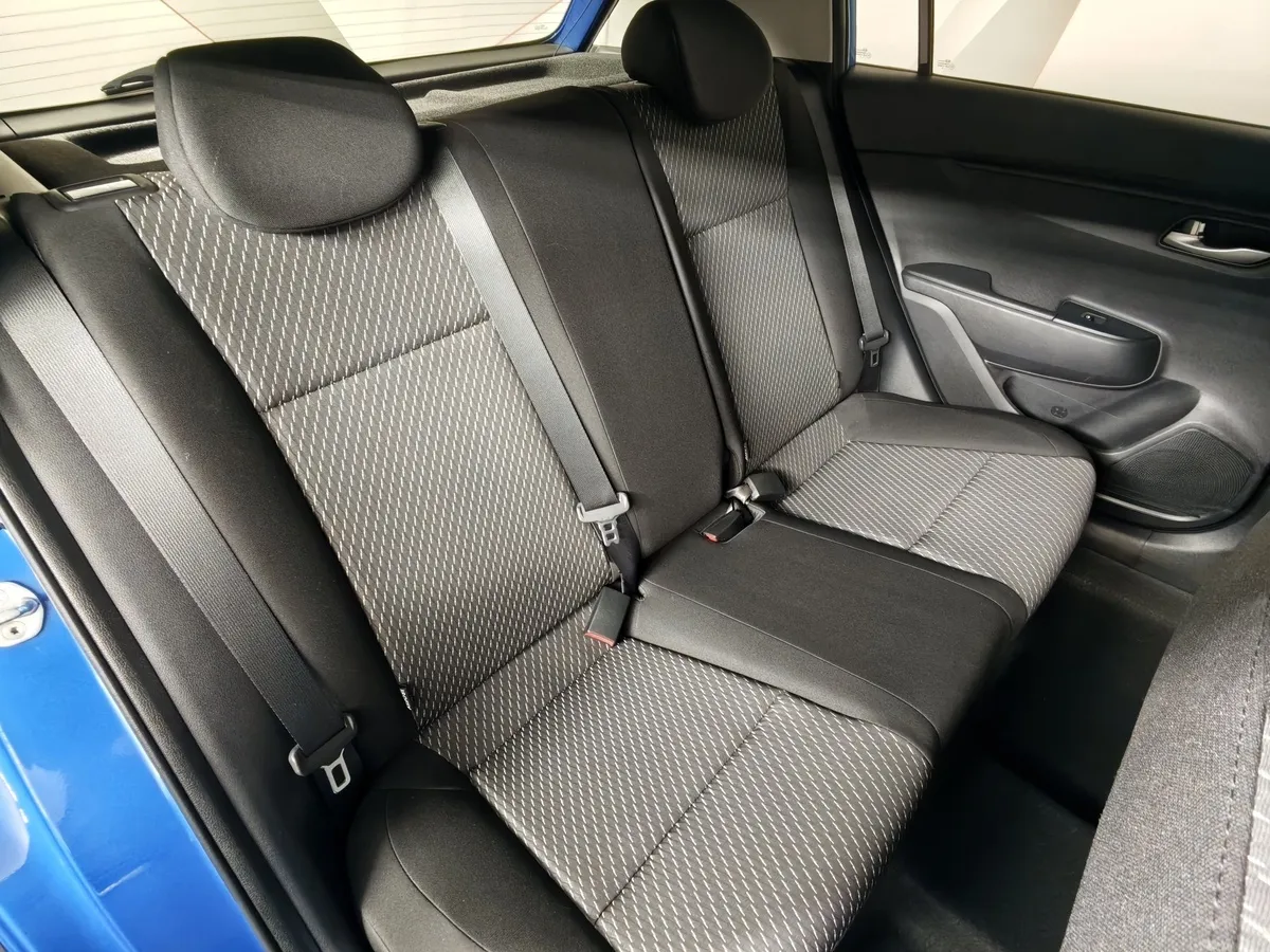 Kia Rio X-Line 1.4 AT (100 л.с.) Синий в АВИЛОН. Слайд №17