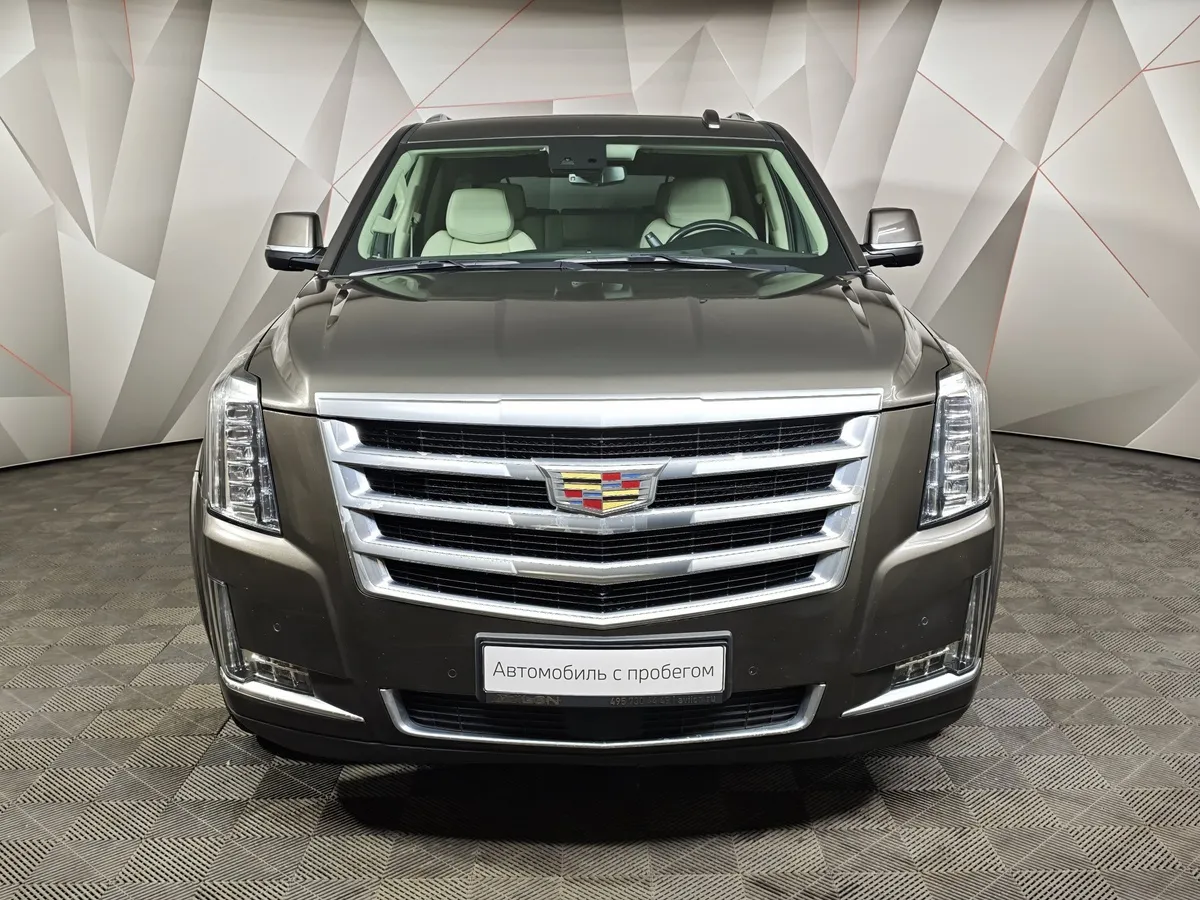 Cadillac Escalade 6.2 V8 АТ 4WD (426 л.с.) Коричневый в АВИЛОН. Слайд №7
