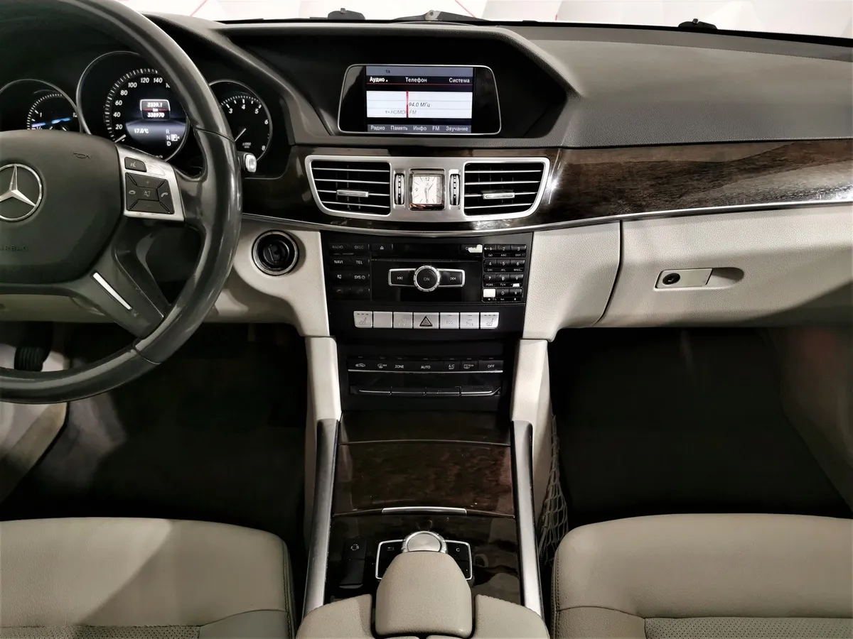 Mercedes-Benz E-Класс E 200 T BlueEfficiency 7G-Tronic Plus (184 л.с.) Белый в АВИЛОН. Слайд №13