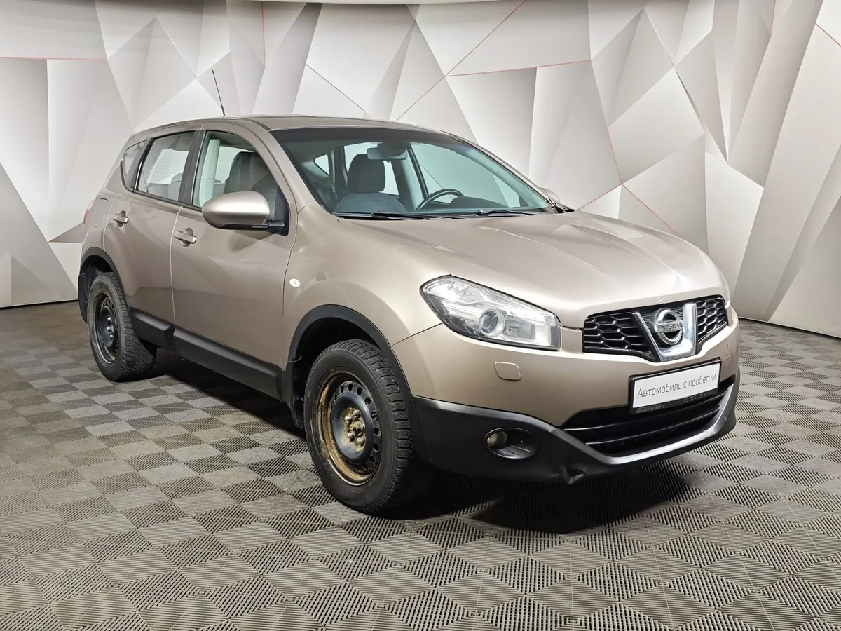 Nissan Qashqai 2.0 CVT FWD (141 л.с.) XE Коричневый в АВИЛОН. Слайд №3