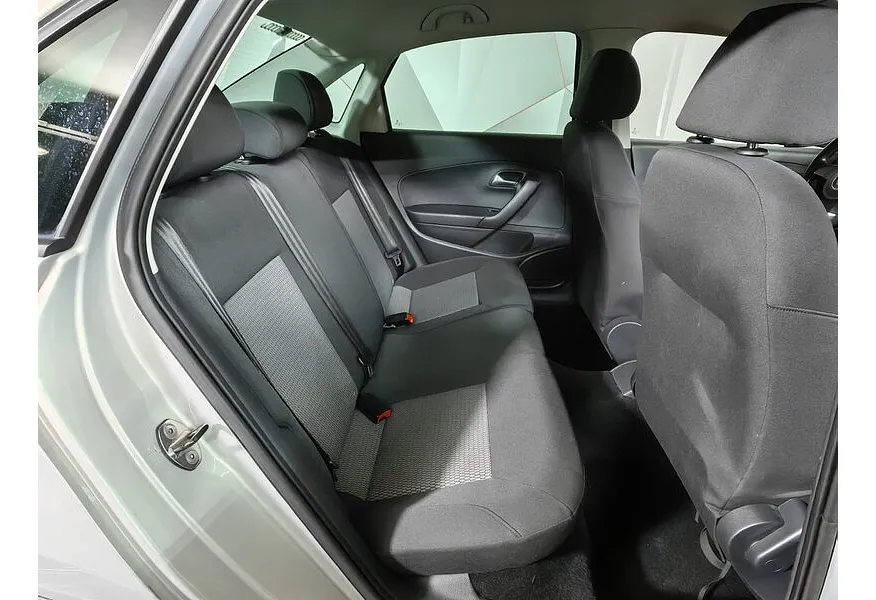 АВИЛОН - Volkswagen Polo 1.6 Tiptronic (105 л.с.) Comfortline Серебристый - slide 9