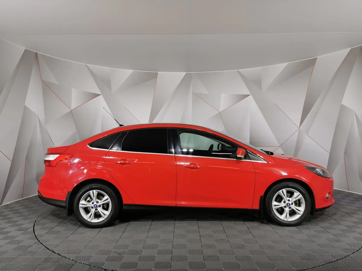 Ford Focus 1.6 Ti-VCT MT (125 л.с.) SYNC Edition Красный в АВИЛОН. Слайд №6