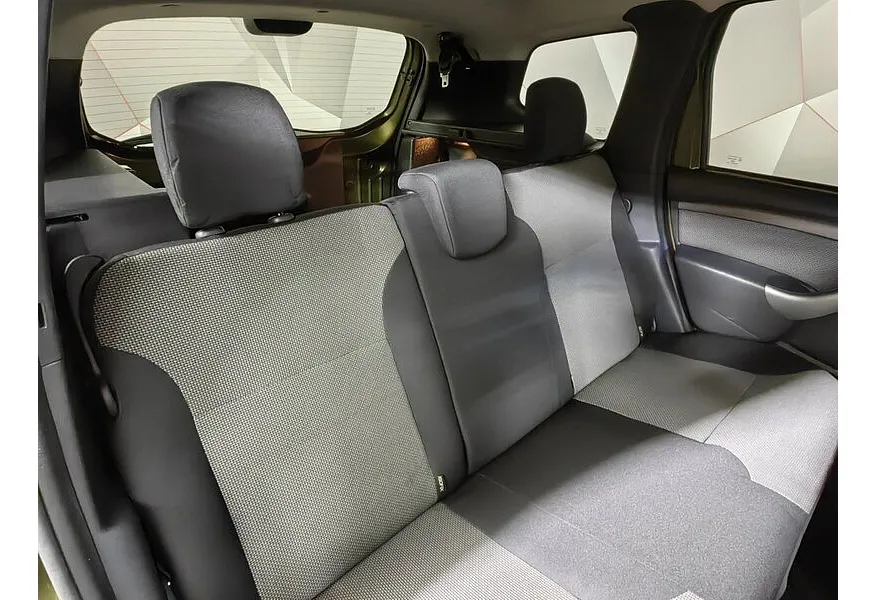 Renault Duster 1.5 dCI MT 4WD (110 л.с.) Зеленый в АВИЛОН. Слайд №17