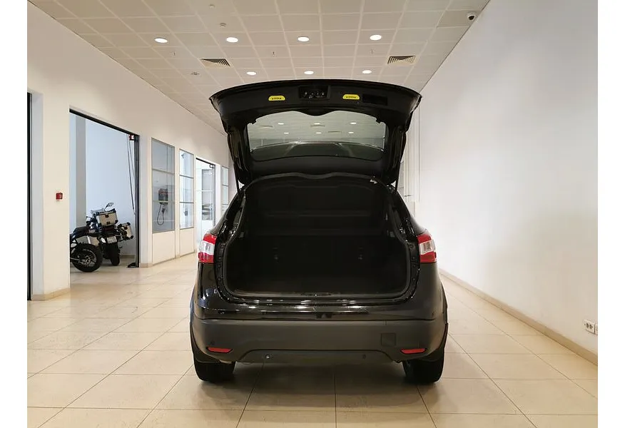 Nissan Qashqai 1.2 DIG-T MT (115 л.с.) Черный в АВИЛОН. Слайд №11