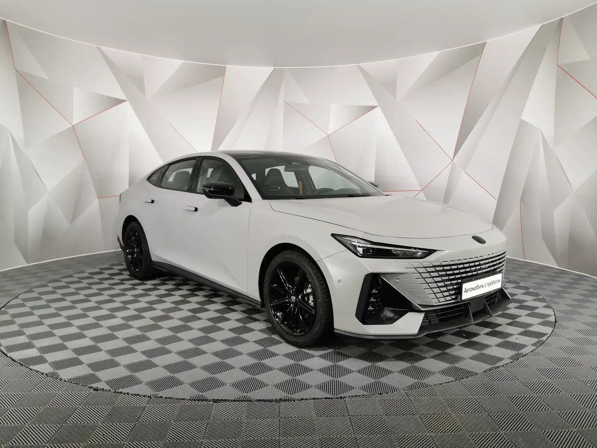 Changan UNI-V 1.5 AMT (181 л.с.) Tech Серый в АВИЛОН. Слайд №3