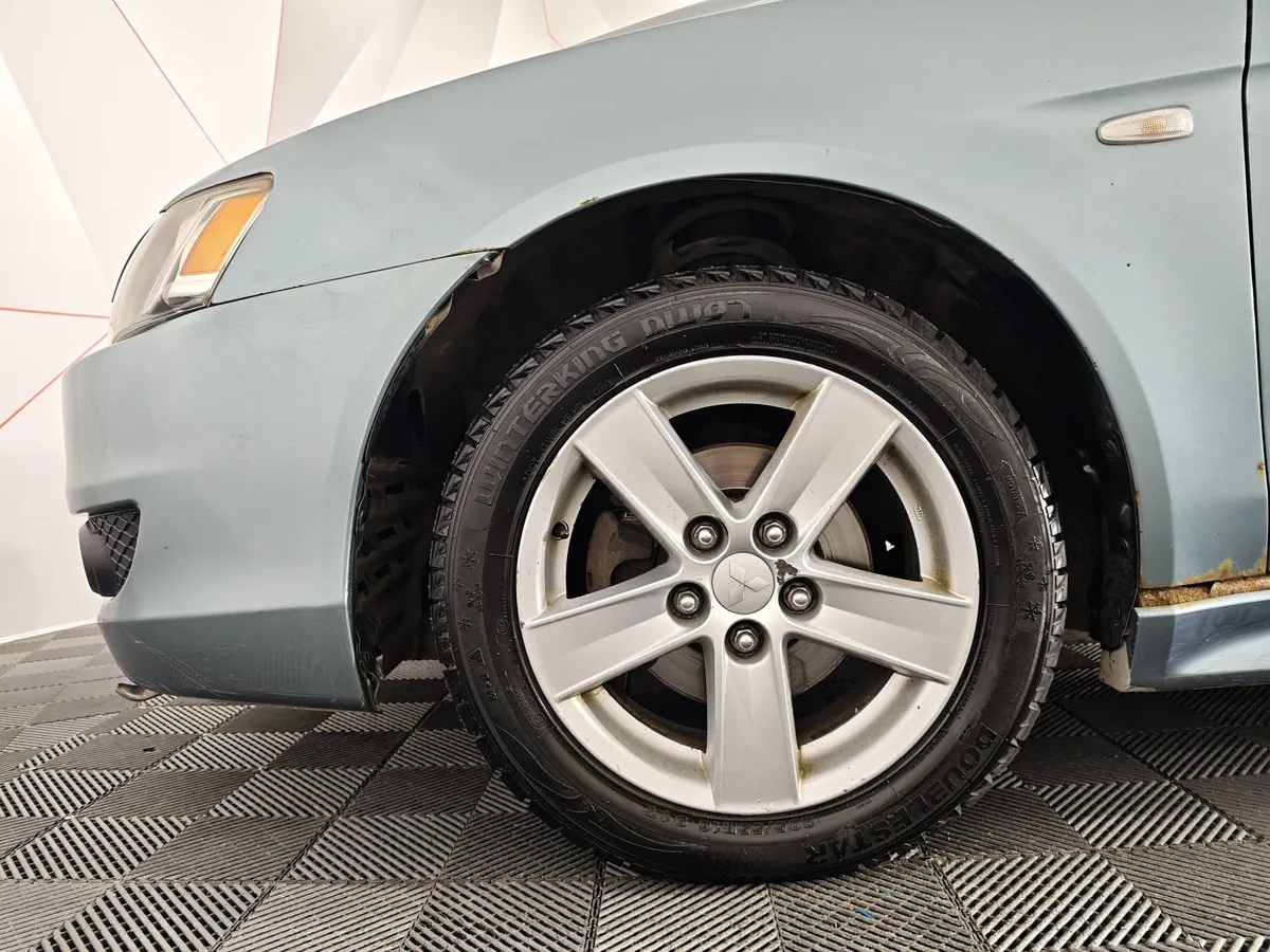 Mitsubishi Lancer 2.0 CVT 4WD (150 л.с.) Серый в АВИЛОН. Слайд №9