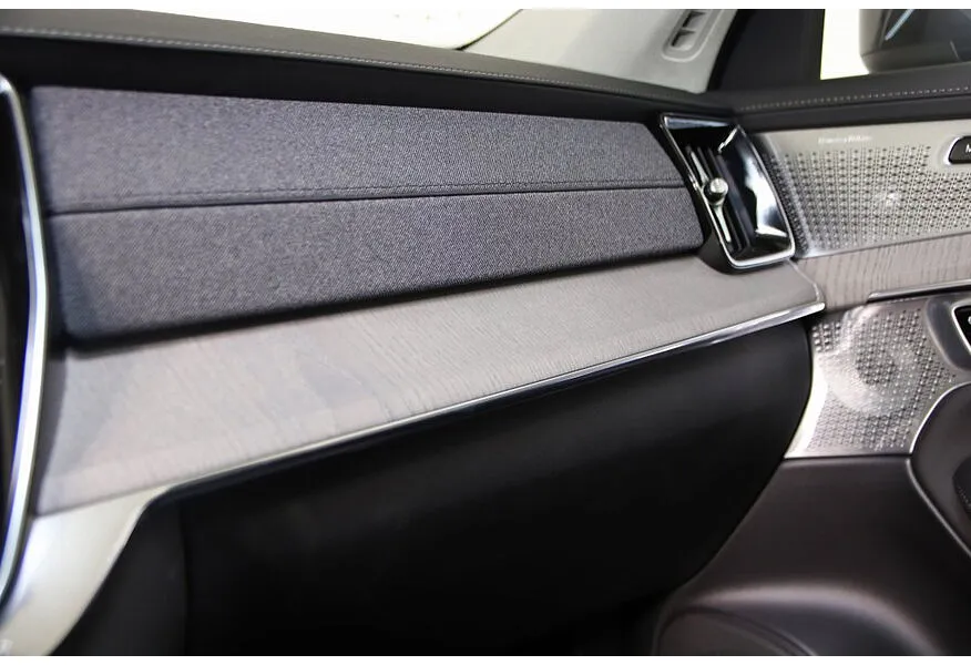 АВИЛОН - Volvo XC90 2.0 B5 mild hybrid AT AWD (7 мест) (250 л.с.) Ultra Bright Черный - slide 15