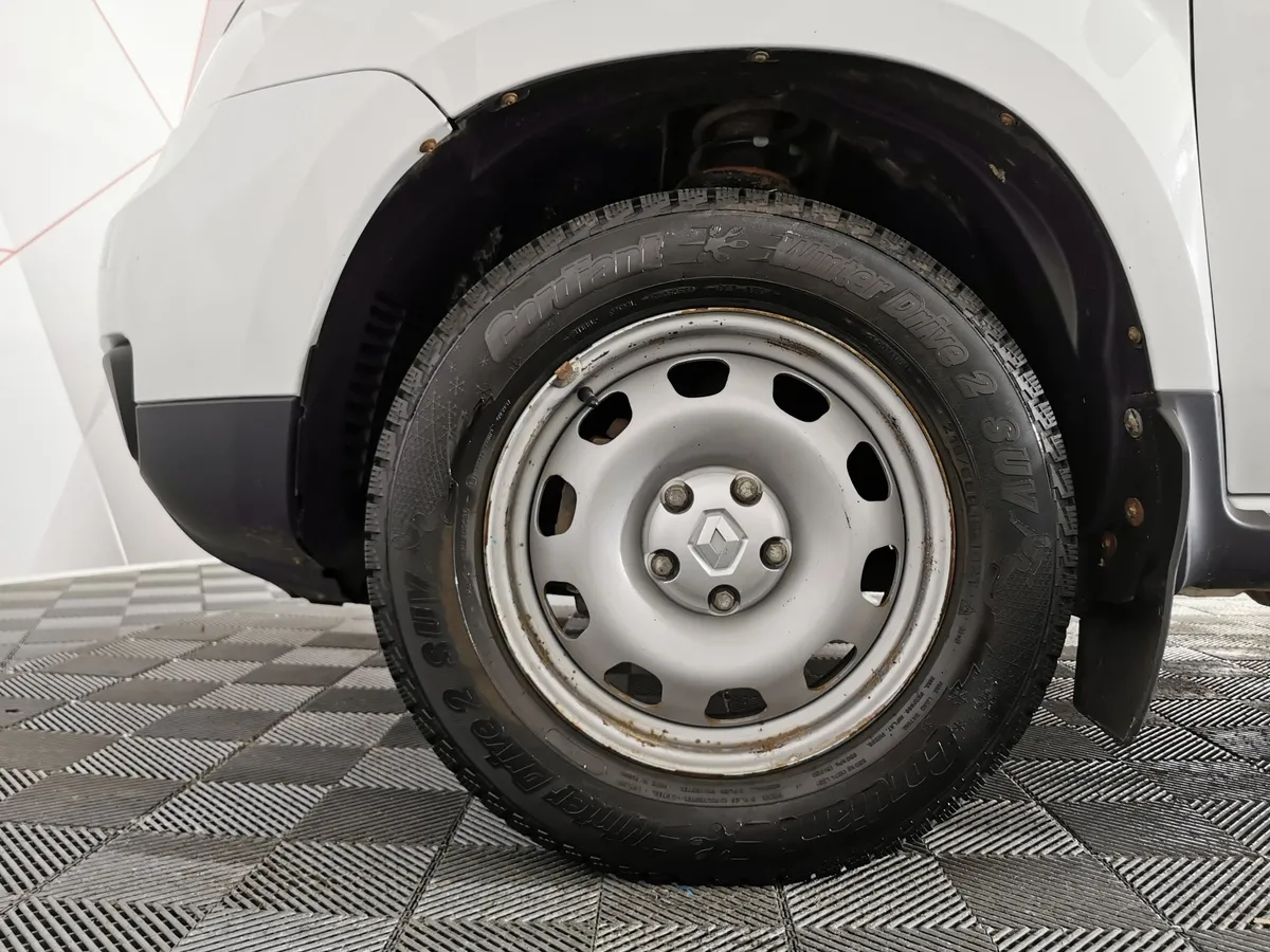 Renault Duster 2.0 AT 4x4 (143 л.с.) Luxe Privilege Белый в АВИЛОН. Слайд №9