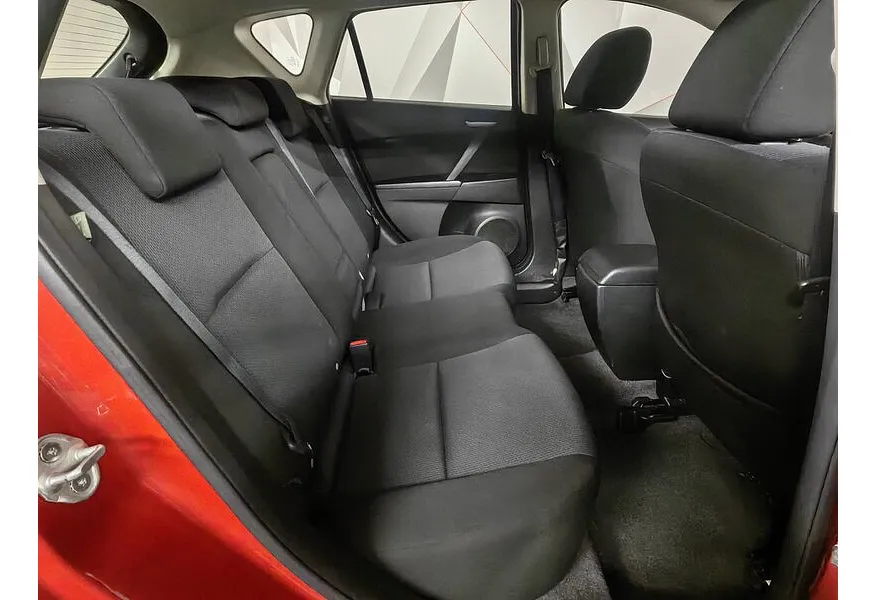 Mazda 3 1.6 AT (105 л.с.) Красный в АВИЛОН. Слайд №16