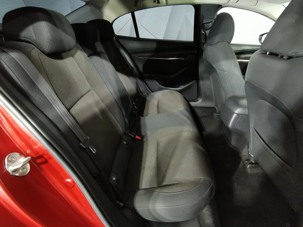 Mazda 3 1.5 AT (120 л.с.) Красный в АВИЛОН. Слайд №15