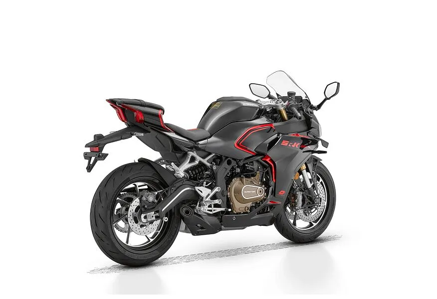 QJMOTOR SRK 421 RR 421 см³ (77 л.с.) (77) 421 Черный в АВИЛОН. Слайд №8 QJMOTOR SRK 421 RR 421 см³ (77 л.с.) (77) 421 Черный в АВИЛОН. Слайд №8