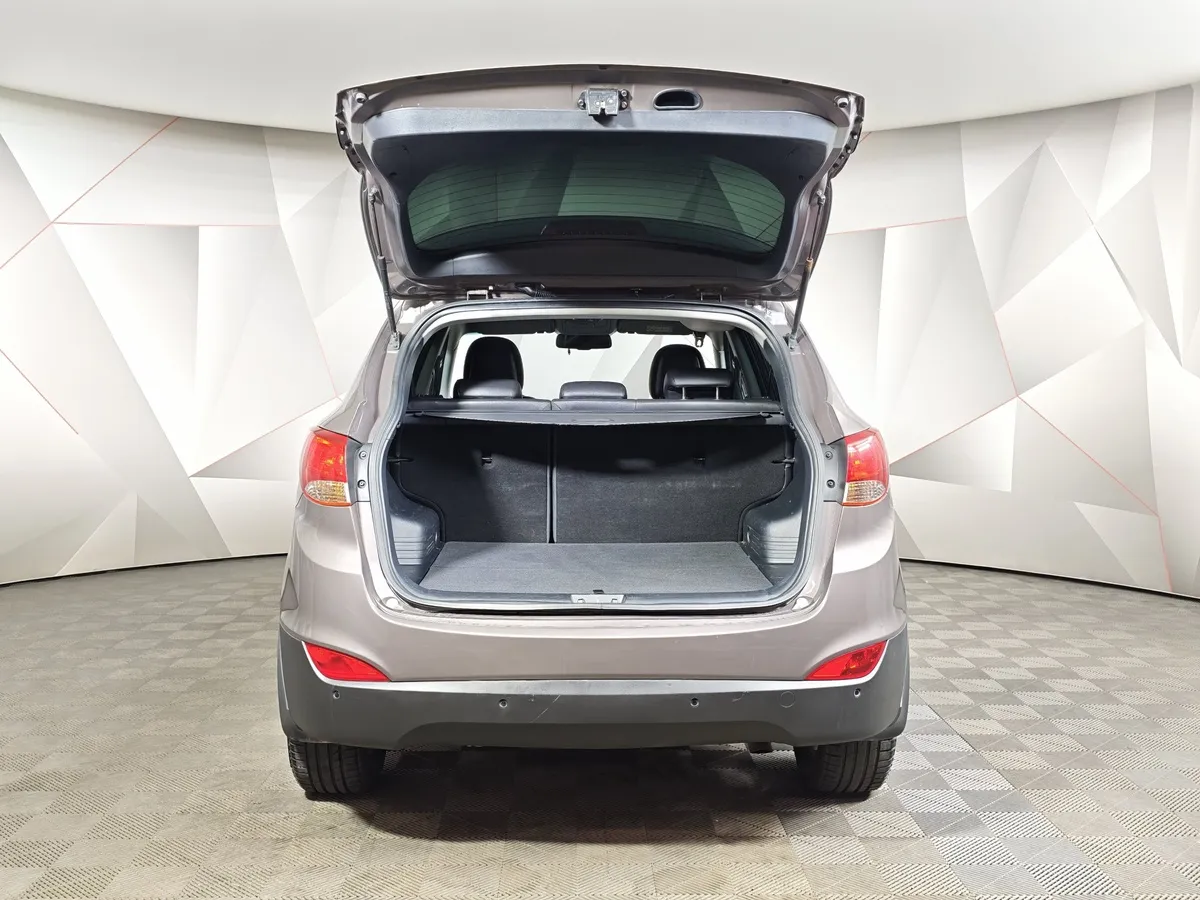 Hyundai ix35 2.0 AT 4WD (150 л.с.) Travel Коричневый в АВИЛОН. Слайд №12