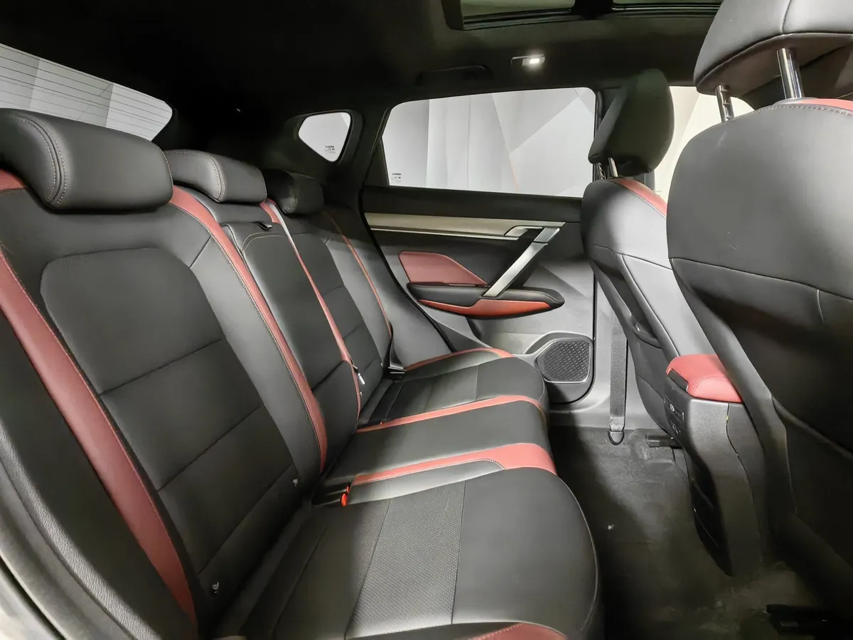 Geely Coolray 1.5T 7DCT 2WD (150 л.с.) Flagship Sport Серый в АВИЛОН. Слайд №15