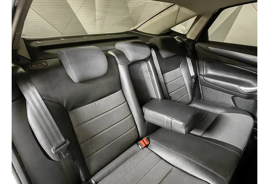 Ford Mondeo 2.0 TDCi PowerShift (140 л.с.) Titanium Серебристый в АВИЛОН. Слайд №15