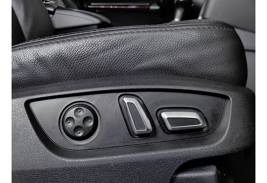 Audi Q7 3.0 TDI tiptronic quattro (245 л.с.) Белый в АВИЛОН. Слайд №21