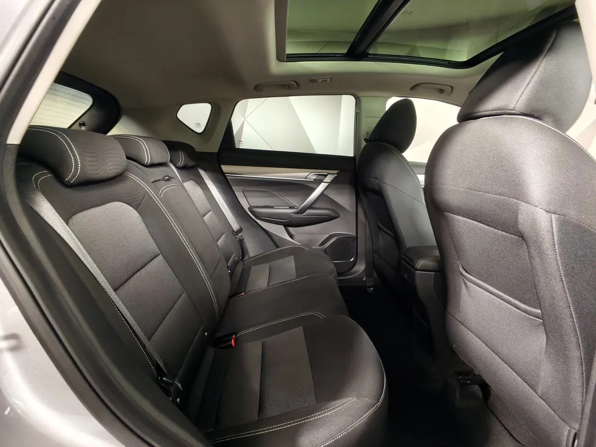 Geely Coolray 1.5T 7DCT 2WD (150 л.с.) Luxury Серый в АВИЛОН. Слайд №16