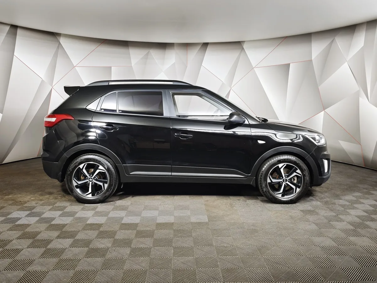 Hyundai Creta 2.0 AT (149 л.с.) Black & Brown Черный в АВИЛОН. Слайд №6