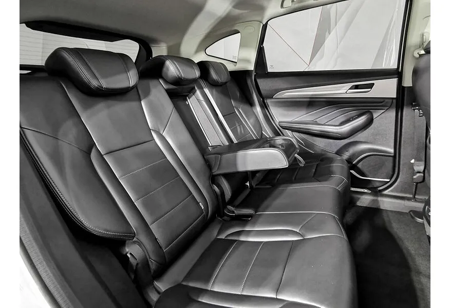 Haval F7 2.0T AWD 7DCT (190 л.с.) Tech Plus Белый в АВИЛОН. Слайд №16