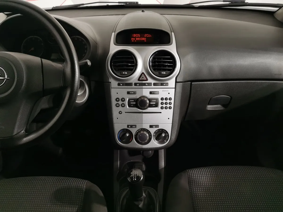 Opel Corsa 1.2 ecoFLEX Easytronic (85 л.с.) Серебристый в АВИЛОН. Слайд №13
