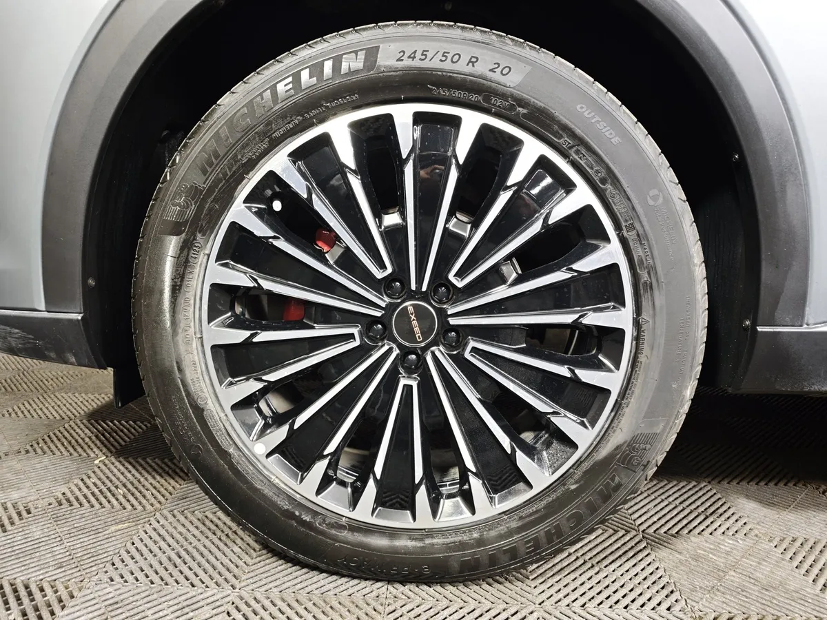 EXEED RX 2.0T DCT 4WD (249 л.с.) Platinum Серый в АВИЛОН. Слайд №9
