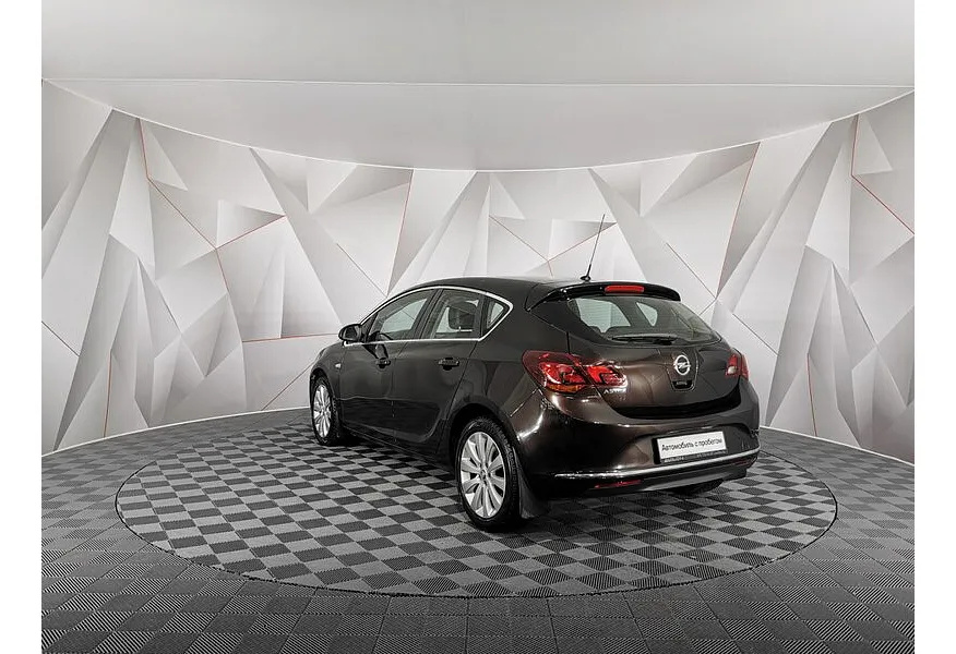 Opel Astra 1.6 AT (115 л.с.) Коричневый в АВИЛОН. Слайд №4