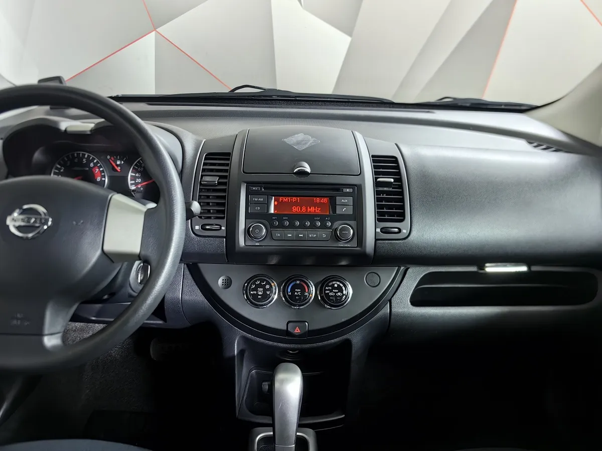 Nissan Note 1.6 AT (110 л.с.) Luxury Белый в АВИЛОН. Слайд №12