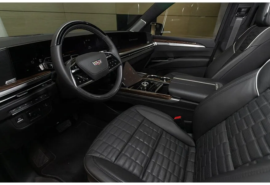 Cadillac Escalade 6.2 ESV AT AWD (420 л.с.) Sport Platinum Черный в АВИЛОН. Слайд №9