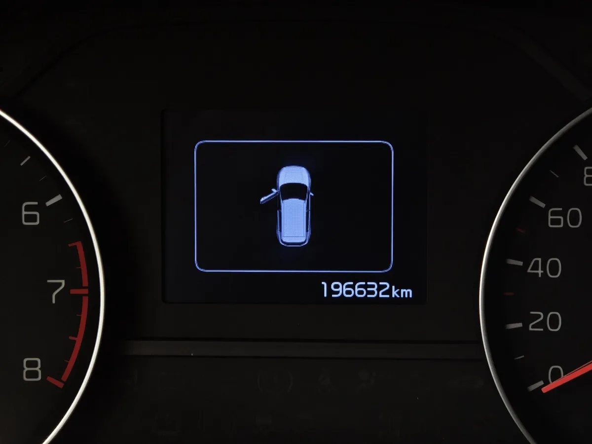 Kia Sportage 2.0 AT (150 л.с.) Красный в АВИЛОН. Слайд №18