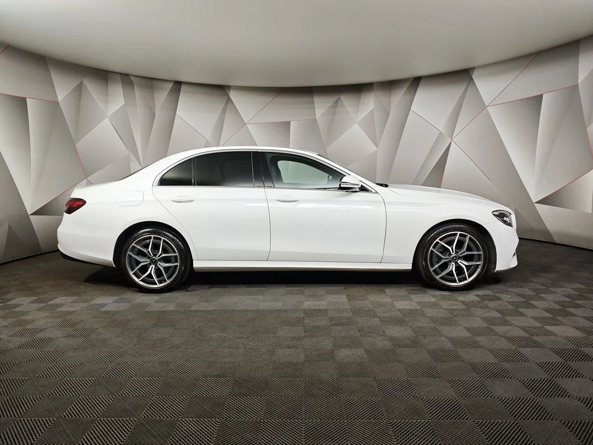 Mercedes-Benz E-Класс E 200 4MATIC 9G-TRONIC (197 л.с.) Sport (Локальная сборка) Белый в АВИЛОН. Слайд №6