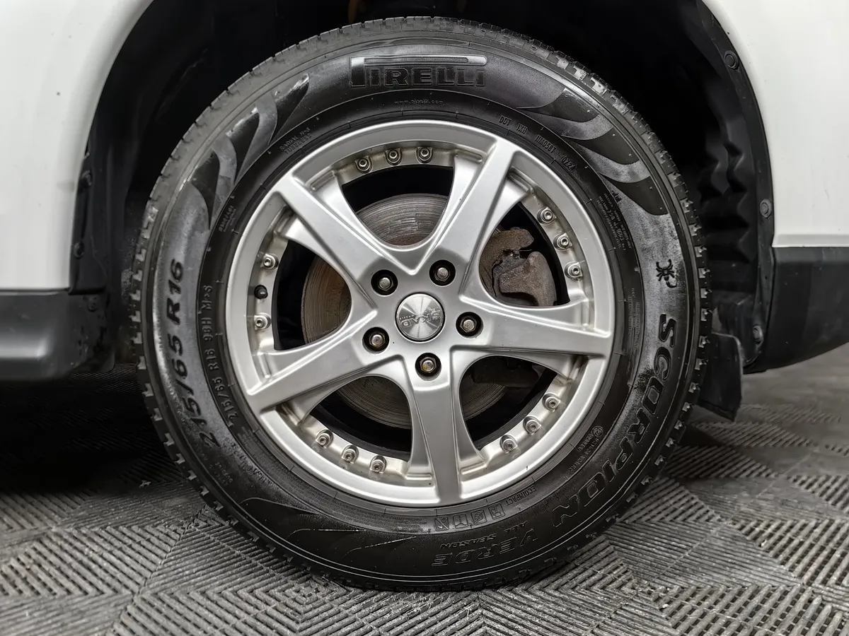 Mitsubishi ASX 1.6 MT 2WD (117 л.с.) Белый в АВИЛОН. Слайд №9