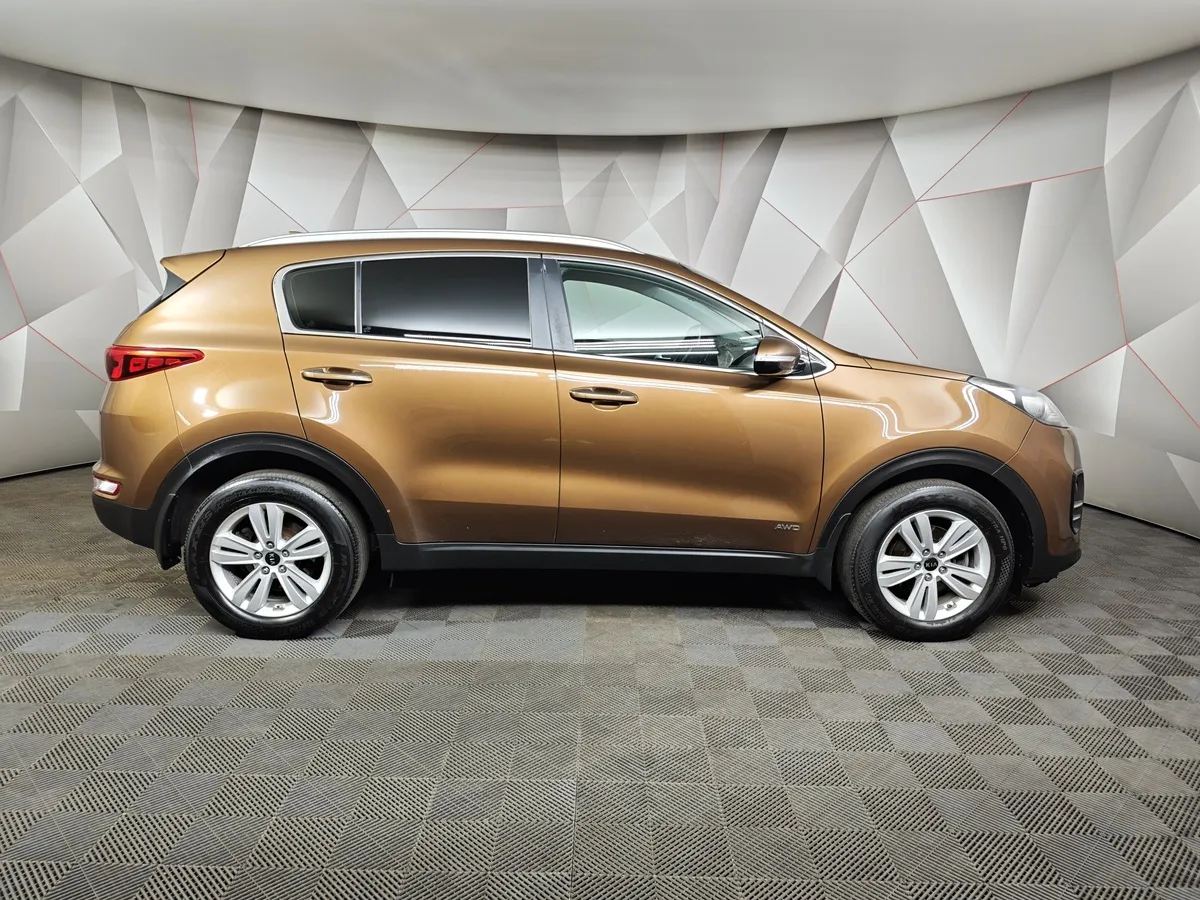 Kia Sportage 2.0 MPI AT 4WD (150 л.с.) Comfort Коричневый в АВИЛОН. Слайд №6